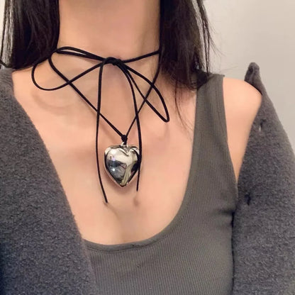 Gothic Velvet Choker with Heart Pendant