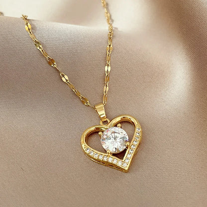 Heart Pendant Necklace in Gold