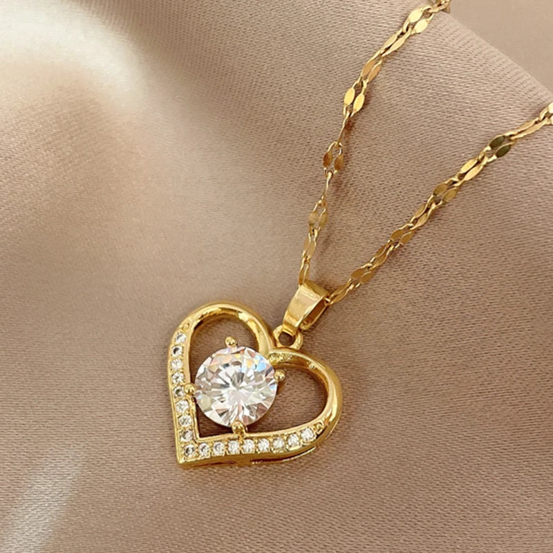 Heart Pendant Necklace in Gold