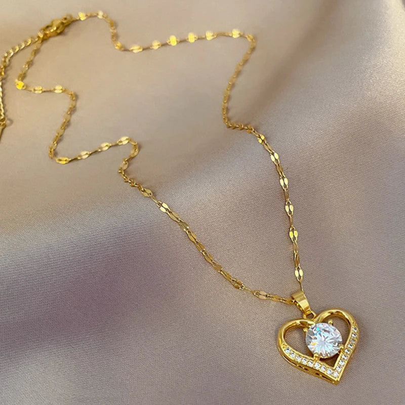 Heart Pendant Necklace in Gold