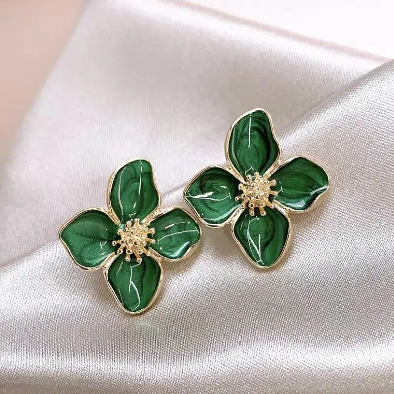 Retro Flower Drop Earrings