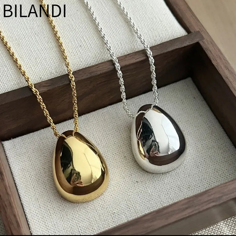 Bilandi Teardrop Pendant Necklace