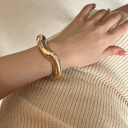 Irregular Bracelet